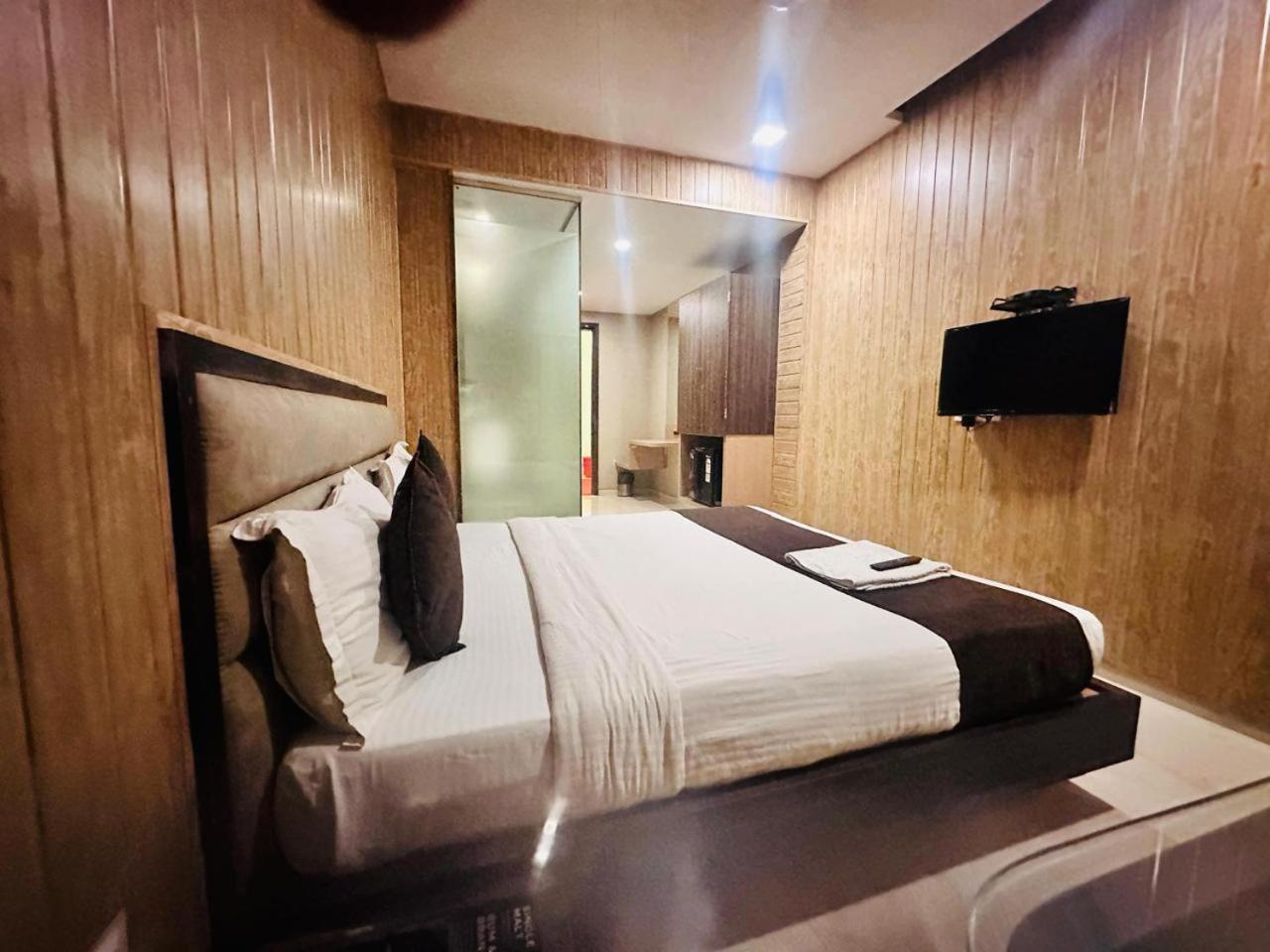 Hotel Merakee - Near Dahisar Mira Road Mumbai Luaran gambar